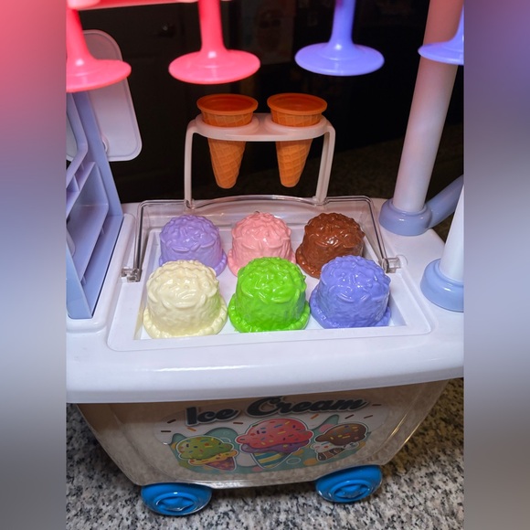 Play go Toy Ice Cream Cart Stand 28 piece kid toy - Picture 9 of 10